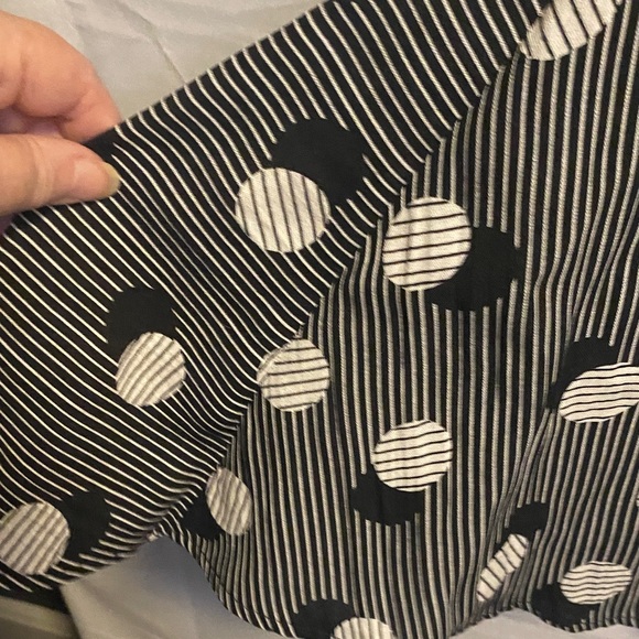 Moonlight Black and White Striped Top - Picture 7 of 10